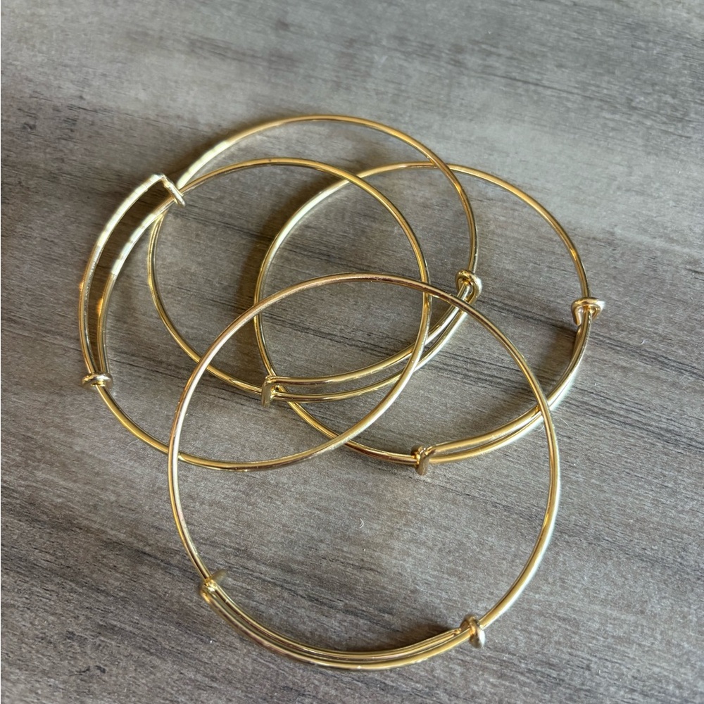 Gold Tone Bangle Set of 4